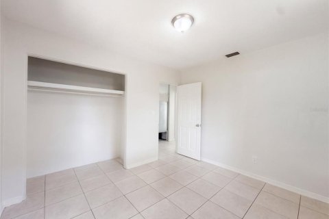 Villa ou maison à vendre à Tampa, Floride: 4 chambres, 97.08 m2 № 2402894 - photo 7