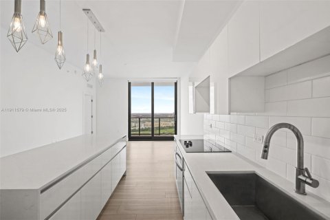 Appartement à louer à Hallandale Beach, Floride: 1 chambre, 79.8 m2 № 1967338 - photo 3