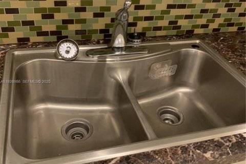 Copropriété à louer à Hallandale Beach, Floride: 1 chambre, 59.46 m2 № 1987404 - photo 18