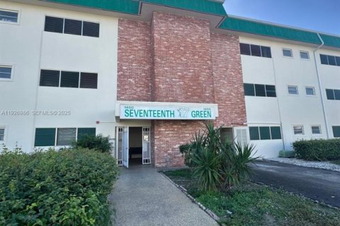 Copropriété à louer à Hallandale Beach, Floride: 1 chambre, 59.46 m2 № 1987404 - photo 2