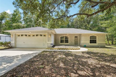 Casa en DeLand, Florida 3 dormitorios, 160.35 m2 № 2152320