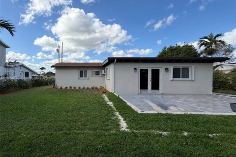 Villa ou maison à louer à Miami, Floride: 3 chambres, 167.5 m2 № 1992847 - photo 25