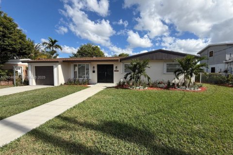 Villa ou maison à louer à Miami, Floride: 3 chambres, 167.5 m2 № 1992847 - photo 6