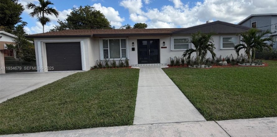 Villa ou maison à Miami, Floride 3 chambres, 167.5 m2 № 1992847