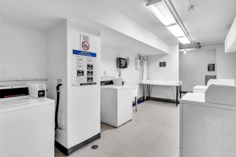 Copropriété à louer à Miami Beach, Floride: 1 chambre, 77.57 m2 № 2378778 - photo 21