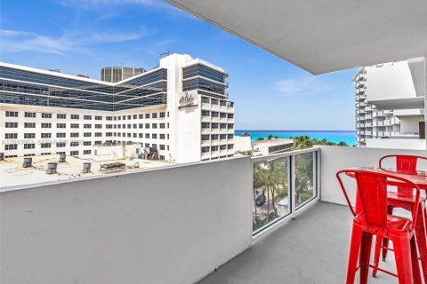 Copropriété à louer à Miami Beach, Floride: 1 chambre, 77.57 m2 № 2378778 - photo 18
