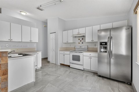 Villa ou maison à vendre à Miramar, Floride: 4 chambres, 182.55 m2 № 2047703 - photo 21