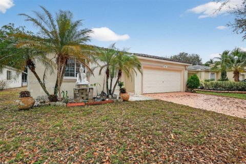 Villa ou maison à vendre à Miramar, Floride: 4 chambres, 182.55 m2 № 2047703 - photo 3