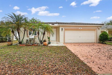Villa ou maison à Miramar, Floride 4 chambres, 182.55 m2 № 2047703