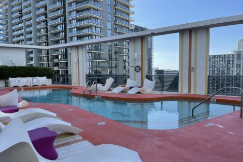 Condo in Miami, Florida, 1 bedroom  № 2025324 - photo 14