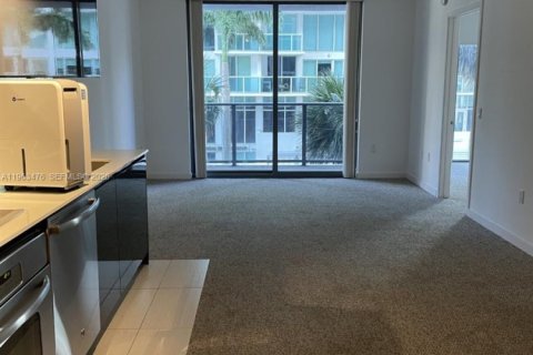 Condo in Miami, Florida, 1 bedroom  № 2025324 - photo 6