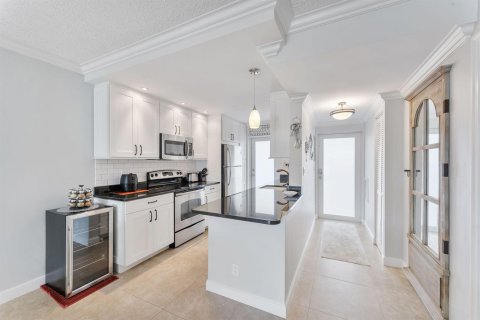 Condominio en venta en Deerfield Beach, Florida, 2 dormitorios, 87.42 m2 № 2146841 - foto 8