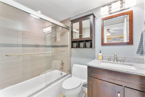 Condominio en venta en Deerfield Beach, Florida, 2 dormitorios, 87.42 m2 № 2146841 - foto 26