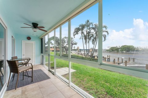 Condominio en venta en Deerfield Beach, Florida, 2 dormitorios, 87.42 m2 № 2146841 - foto 14