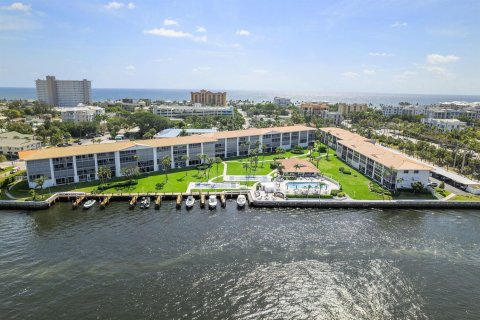 Condominio en Deerfield Beach, Florida, 2 dormitorios  № 2146841