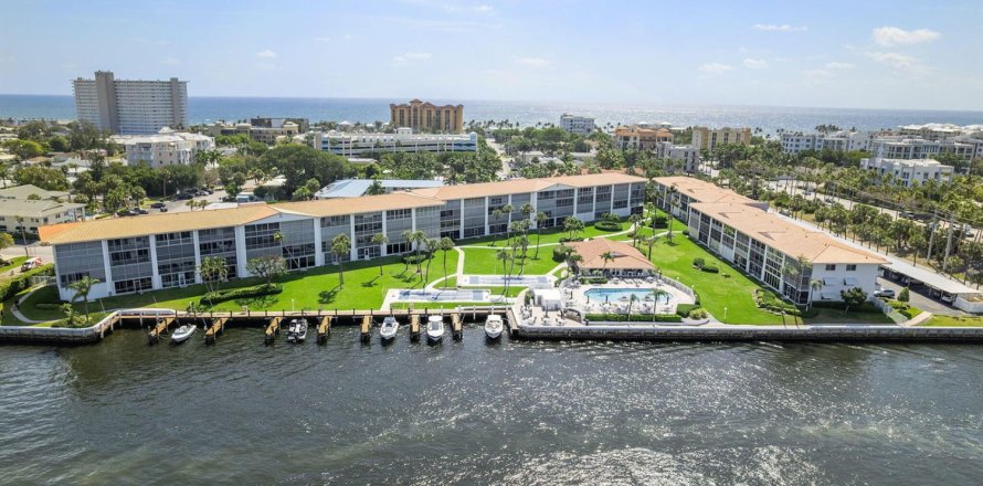 Condominio en Deerfield Beach, Florida, 2 dormitorios  № 2146841