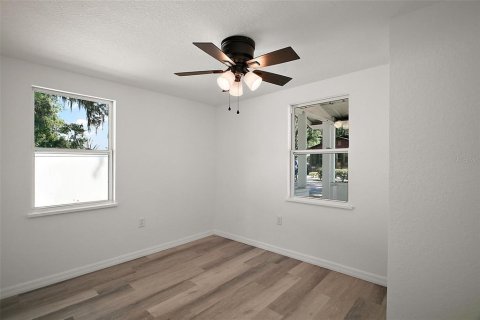 House in Ocala, Florida 2 bedrooms, 91.42 sq.m. № 1743269 - photo 5