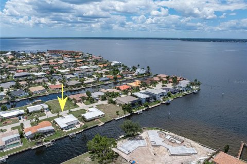 Villa ou maison à vendre à Punta Gorda, Floride: 3 chambres, 230.4 m2 № 2409991 - photo 14