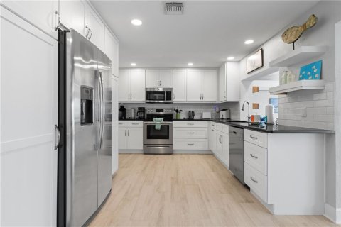 Villa ou maison à vendre à Punta Gorda, Floride: 3 chambres, 230.4 m2 № 2409991 - photo 29