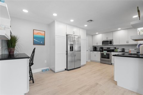Villa ou maison à vendre à Punta Gorda, Floride: 3 chambres, 230.4 m2 № 2409991 - photo 28