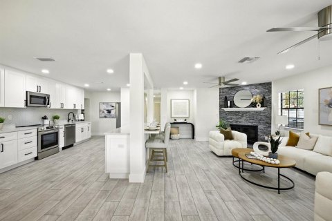 Casa en venta en Tampa, Florida, 4 dormitorios, 246.01 m2 № 1858435 - foto 12