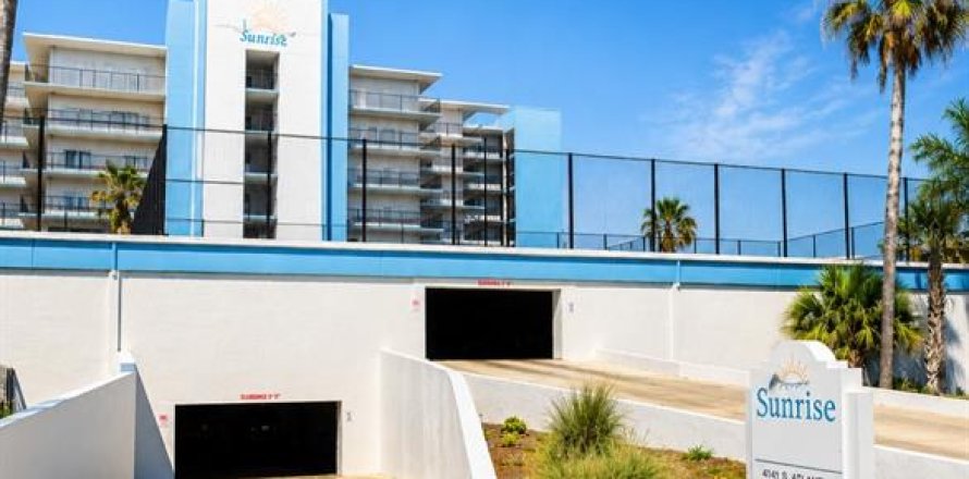 Condominio en New Smyrna Beach, Florida, 2 dormitorios  № 2098383