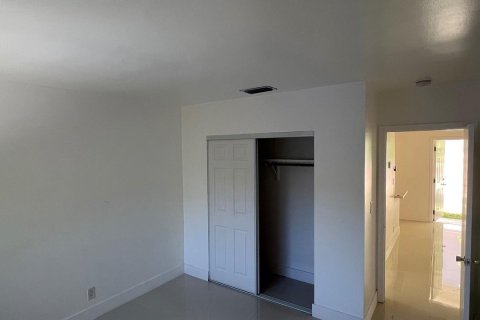 Appartement à louer à Pompano Beach, Floride: 2 chambres, 74.32 m2 № 2365353 - photo 10