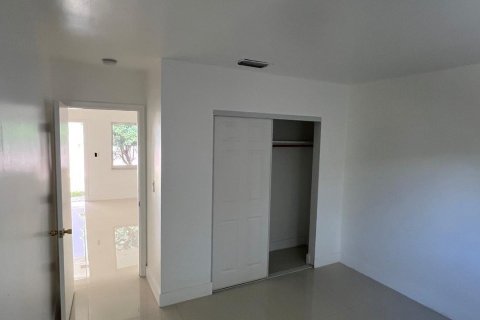 Appartement à louer à Pompano Beach, Floride: 2 chambres, 74.32 m2 № 2365353 - photo 8