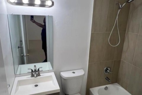 Appartement à louer à Pompano Beach, Floride: 2 chambres, 74.32 m2 № 2365353 - photo 13