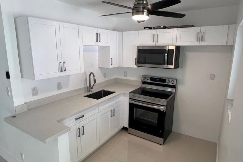 Appartement à louer à Pompano Beach, Floride: 2 chambres, 74.32 m2 № 2365353 - photo 15