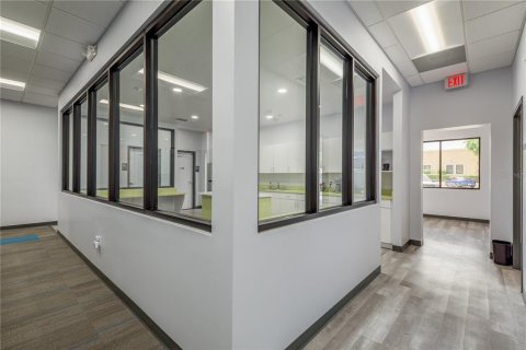 Propiedad comercial en alquiler en Lakeland, Florida, 1125.98 m2 № 1297680 - foto 16