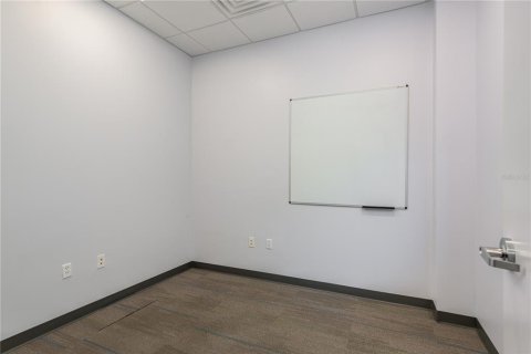 Propiedad comercial en alquiler en Lakeland, Florida, 1125.98 m2 № 1297680 - foto 23
