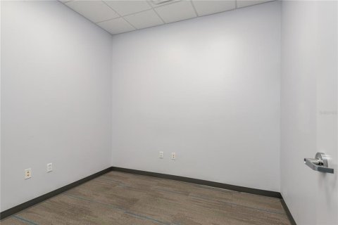 Propiedad comercial en alquiler en Lakeland, Florida, 1125.98 m2 № 1297680 - foto 21