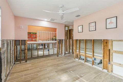 Casa en venta en Tampa, Florida, 5 dormitorios, 261.15 m2 № 1520862 - foto 29