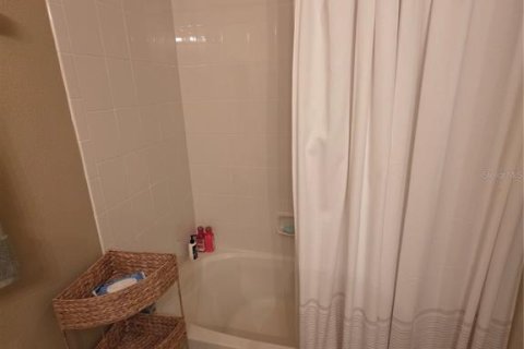Townhouse in Kissimmee, Florida 3 bedrooms, 156.63 sq.m. № 2376661 - photo 29