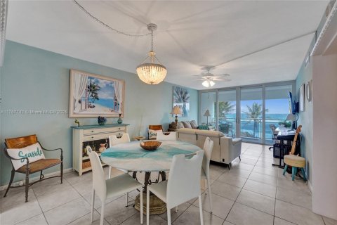 Condominio en venta en Deerfield Beach, Florida, 1 dormitorio, 83.61 m2 № 1863455 - foto 5
