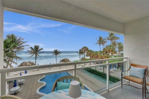 Condominio en venta en Deerfield Beach, Florida, 1 dormitorio, 83.61 m2 № 1863455 - foto 1