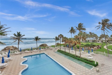 Condominio en venta en Deerfield Beach, Florida, 1 dormitorio, 83.61 m2 № 1863455 - foto 19