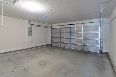 House in Palm Coast, Florida 4 bedrooms, 163.51 sq.m. № 2208174 - photo 12