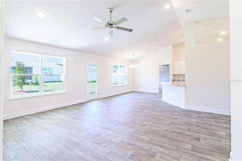 House in Palm Coast, Florida 4 bedrooms, 163.51 sq.m. № 2208174 - photo 23
