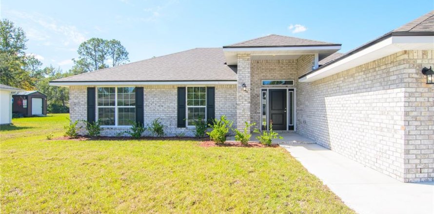 House in Palm Coast, Florida 4 bedrooms, 163.51 sq.m. № 2208174