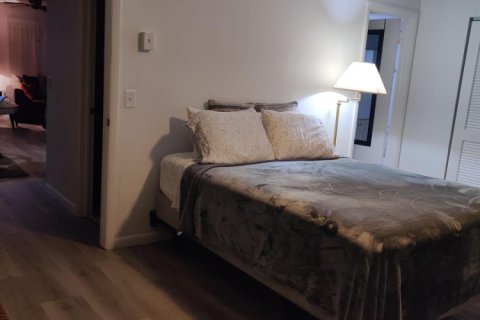Condo in Delray Beach, Florida, 1 bedroom  № 2181921 - photo 14