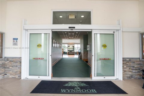 Copropriété à vendre à Coconut Creek, Floride: 2 chambres, 113.81 m2 № 1945779 - photo 19