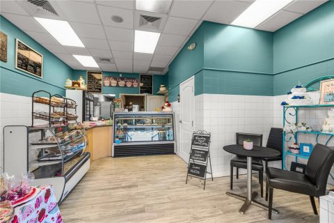 Propiedad comercial en venta en Ormond Beach, Florida, 111.48 m2 № 2113192 - foto 3