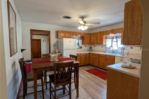 Купить виллу или дом в Белвью, Флорида 8 комнат, 121.89м2, № 2201006 - фото 16