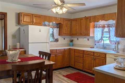 Купить виллу или дом в Белвью, Флорида 8 комнат, 121.89м2, № 2201006 - фото 17