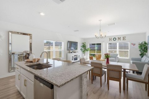 Touwnhouse à vendre à Davenport, Floride: 3 chambres, 156.73 m2 № 2214189 - photo 6