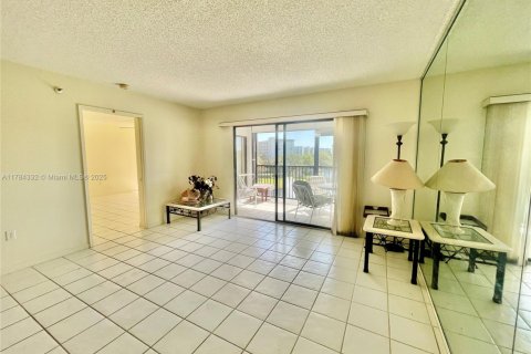 Condominio en venta en Pompano Beach, Florida, 2 dormitorios, 110.55 m2 № 1741474 - foto 9
