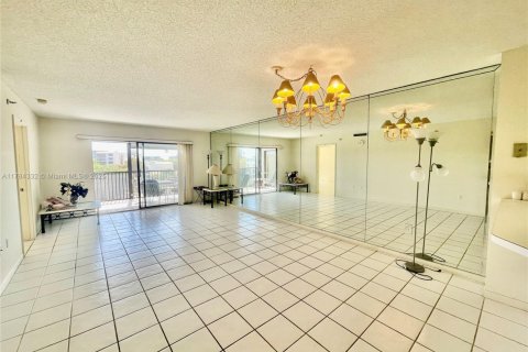 Condominio en venta en Pompano Beach, Florida, 2 dormitorios, 110.55 m2 № 1741474 - foto 7
