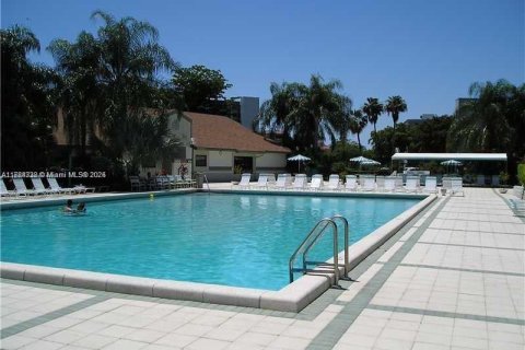Condominio en venta en Pompano Beach, Florida, 2 dormitorios, 110.55 m2 № 1741474 - foto 24